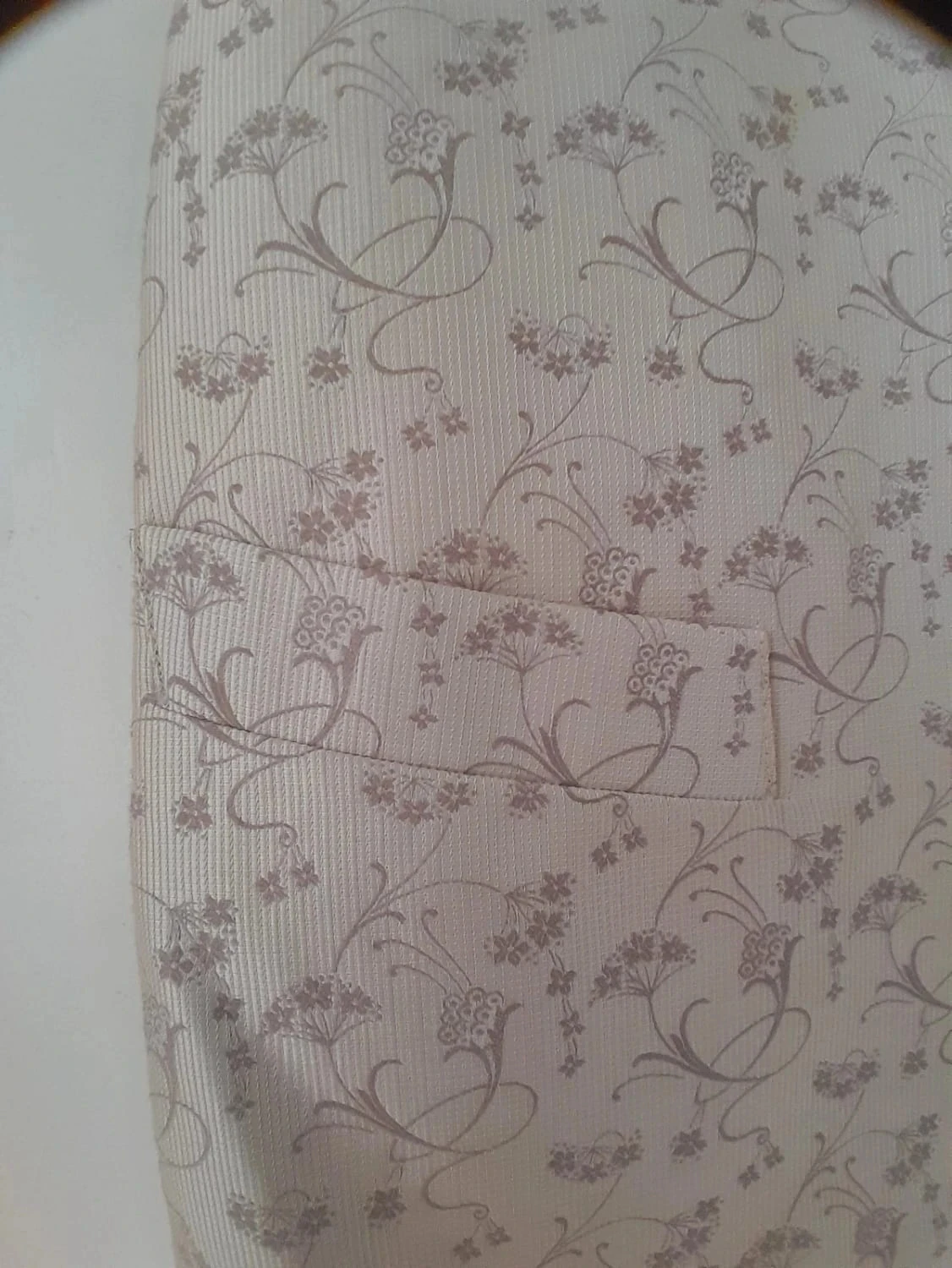 Colete de fato, cor creme e padrões cor bege, Marca Cérémonial, tamanho S – photo 3